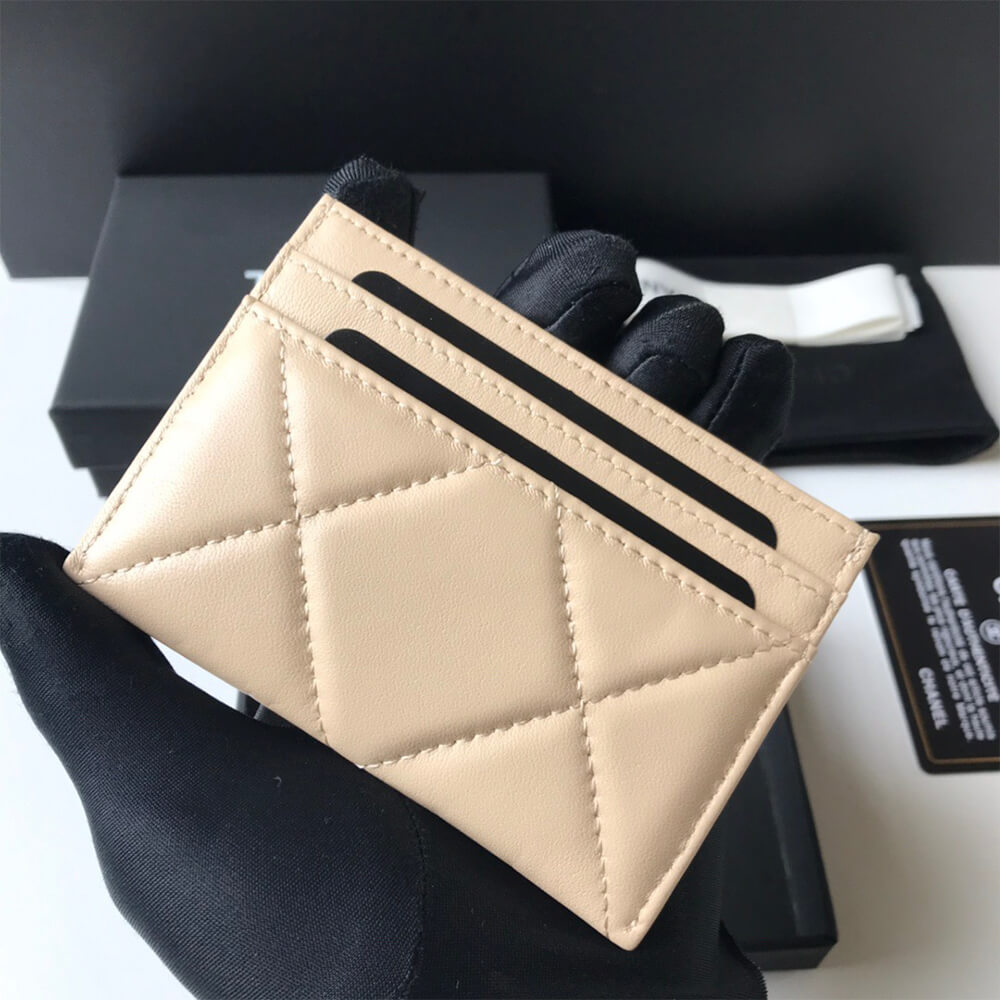 Ch**el 19 CARD HOLDER