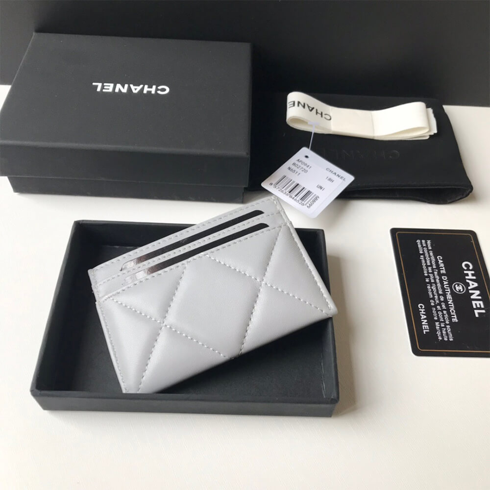Ch**el 19 CARD HOLDER