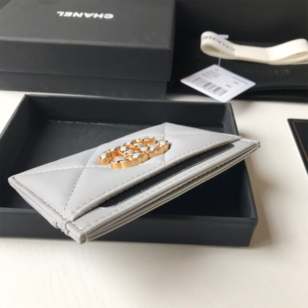 Ch**el 19 CARD HOLDER
