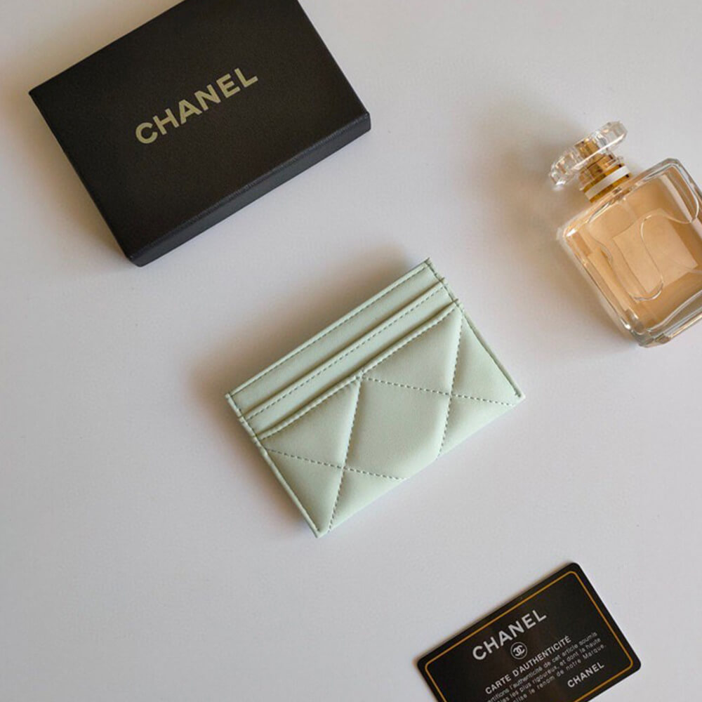 Ch**el 19 CARD HOLDER