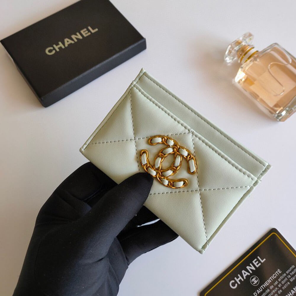 Ch**el 19 CARD HOLDER