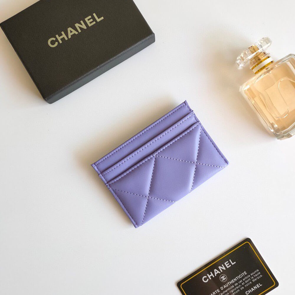 Ch**el 19 CARD HOLDER