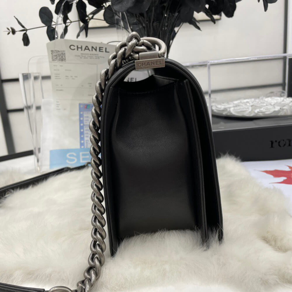 LARGE BOY Ch**el HANDBAG