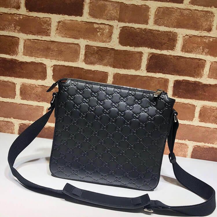 Gvc*1 Signature Messenger