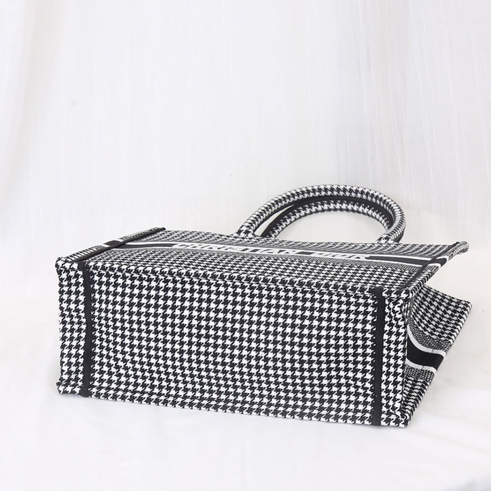 SMALL D10r BOOK TOTE