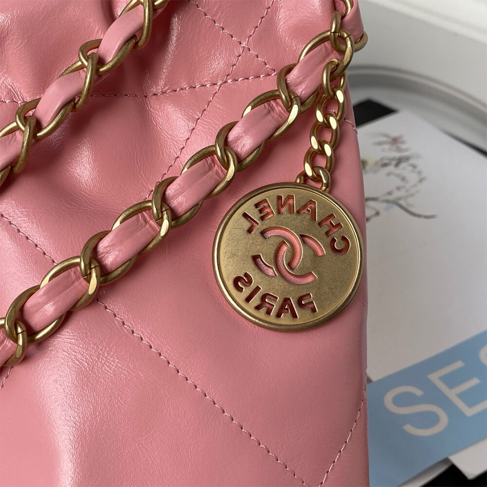 Ch**el 22 SMALL HANDBAG