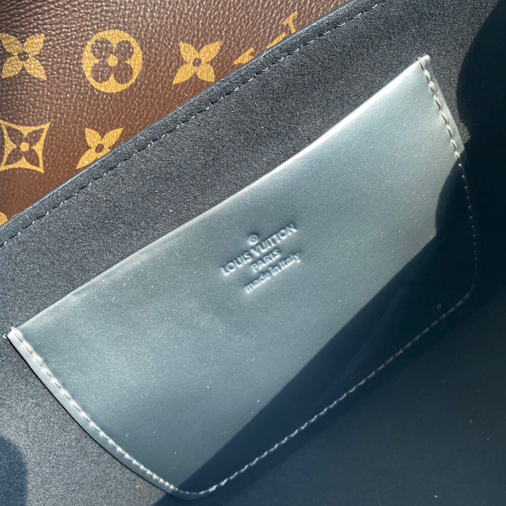 LV Wynwood Chain Bag
