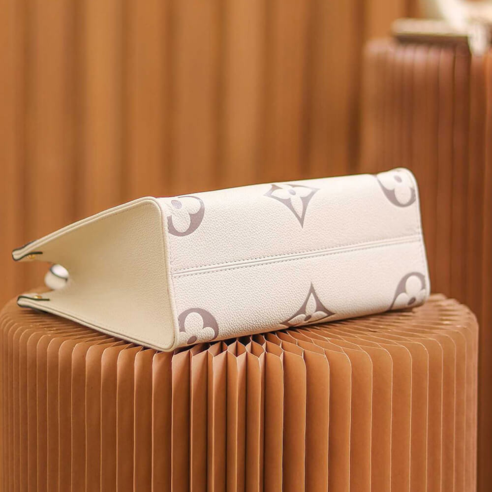 L0vis Vvtt0n ONTHEGO PM