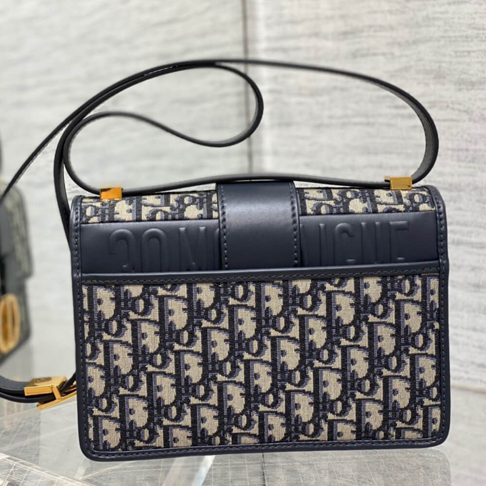 30 MONTAIGNE BAG
