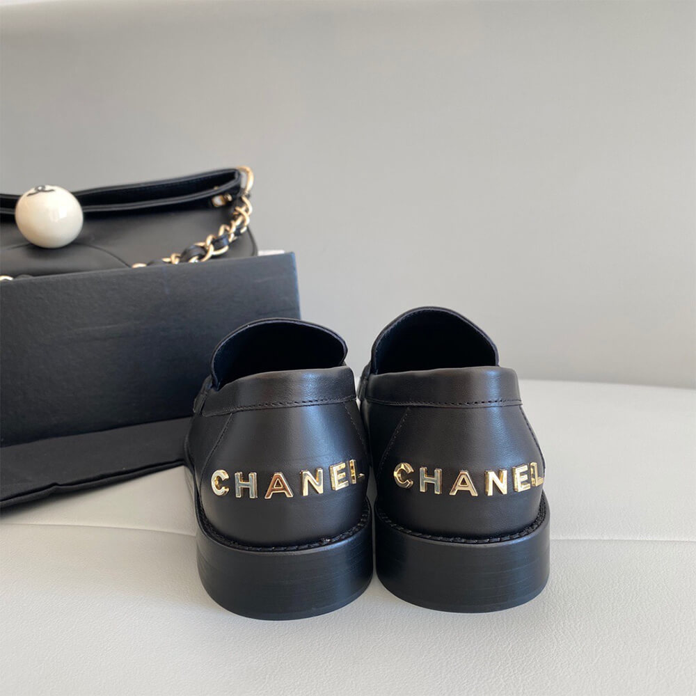 Ch**el Loafer