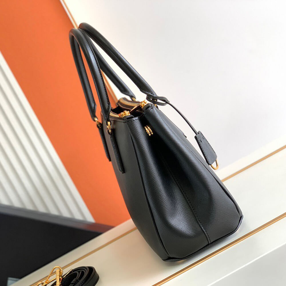 Medium Pra*a Galleria Saffiano leather bag