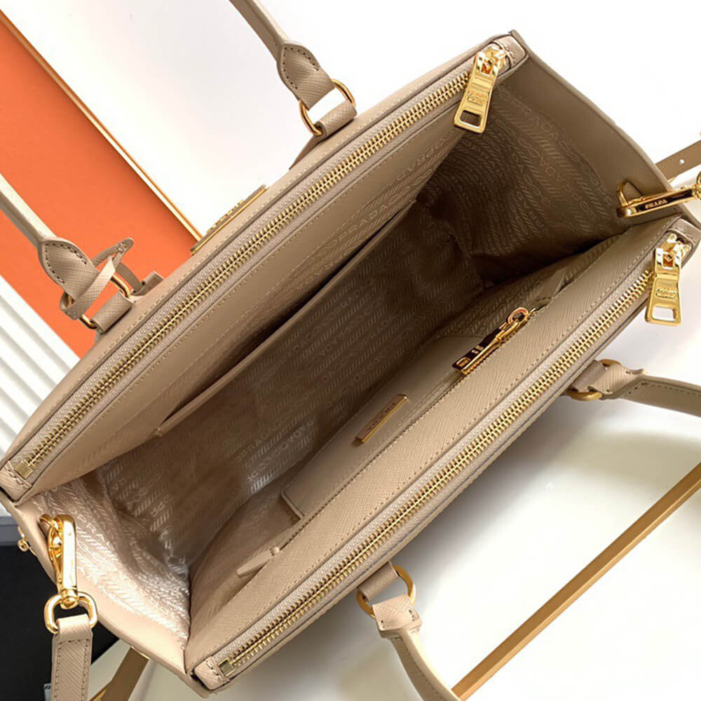 Large Pra*a Galleria Saffiano leather bag