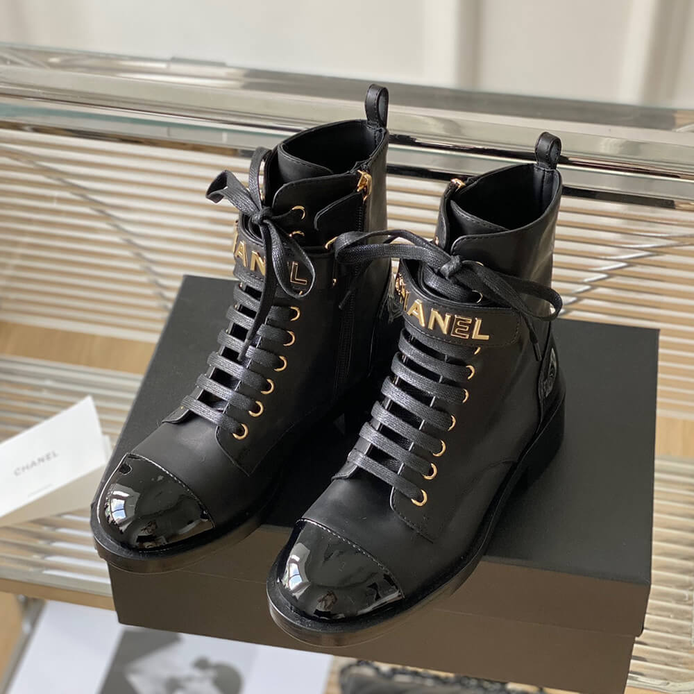 Ch**el Boots