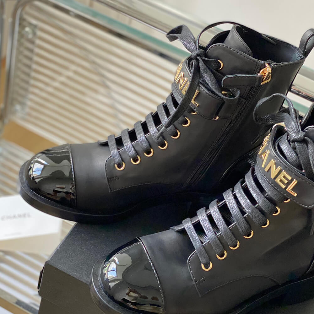 Ch**el Boots