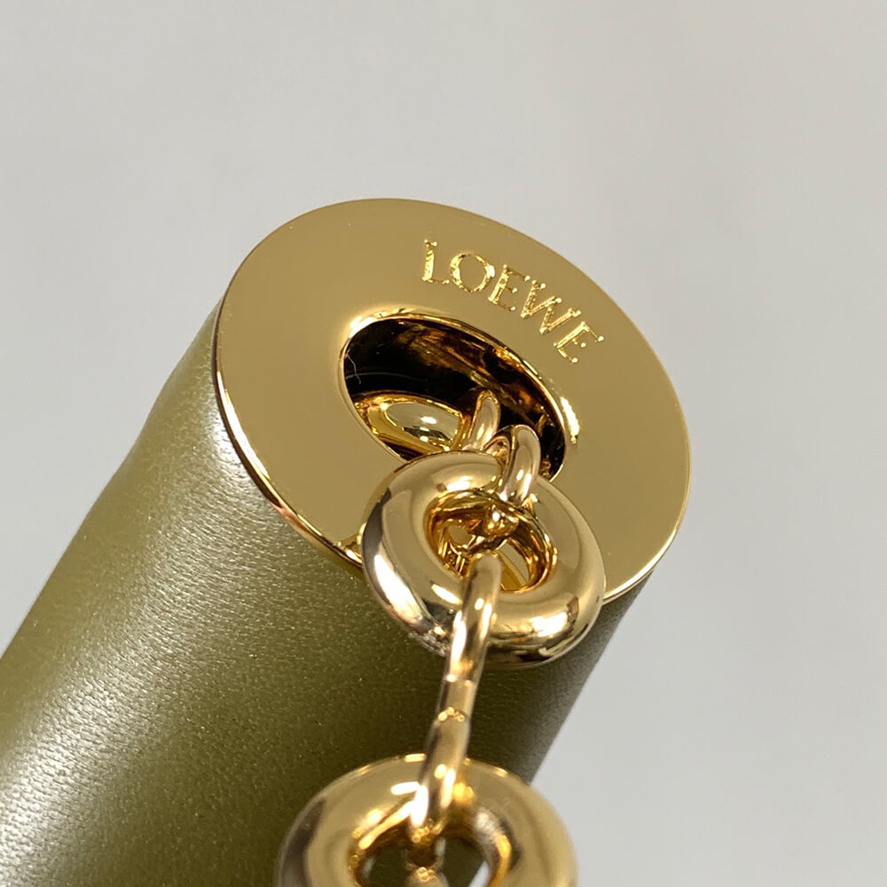 L0ew* Medium Squeeze bag in nappa lambskin