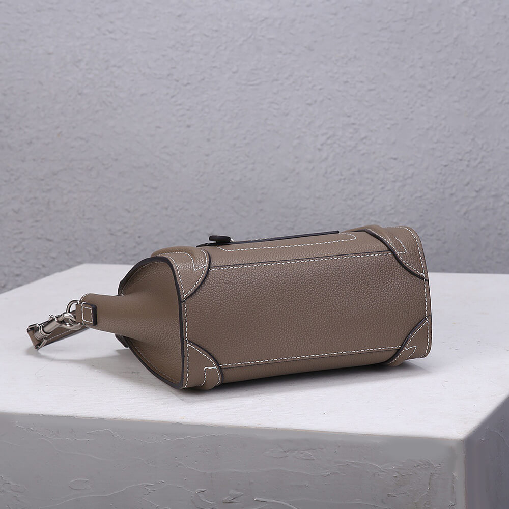 ce1i*e nano lU*gage bag in calfskin