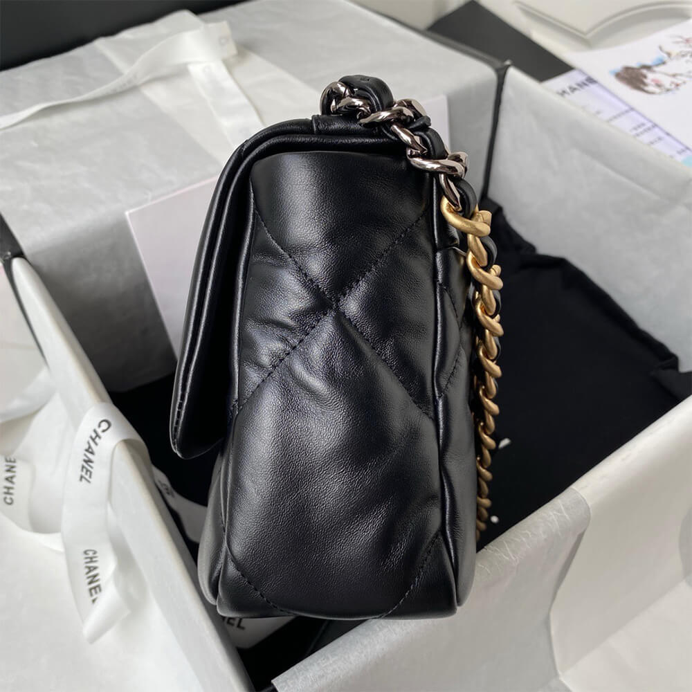 Ch**el 19 HANDBAG(HIGH-END GRADE)