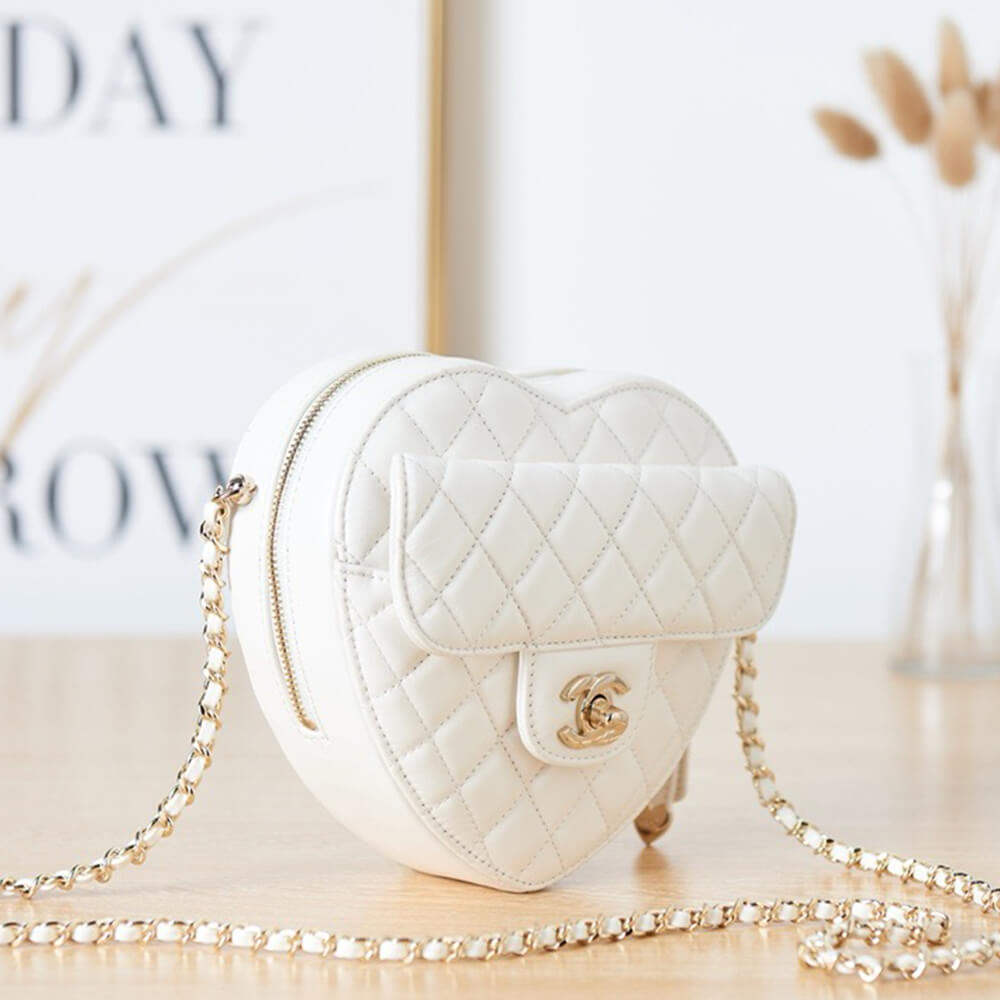 Ch**el 22s Heart Bag(HIGH-END GRADE)