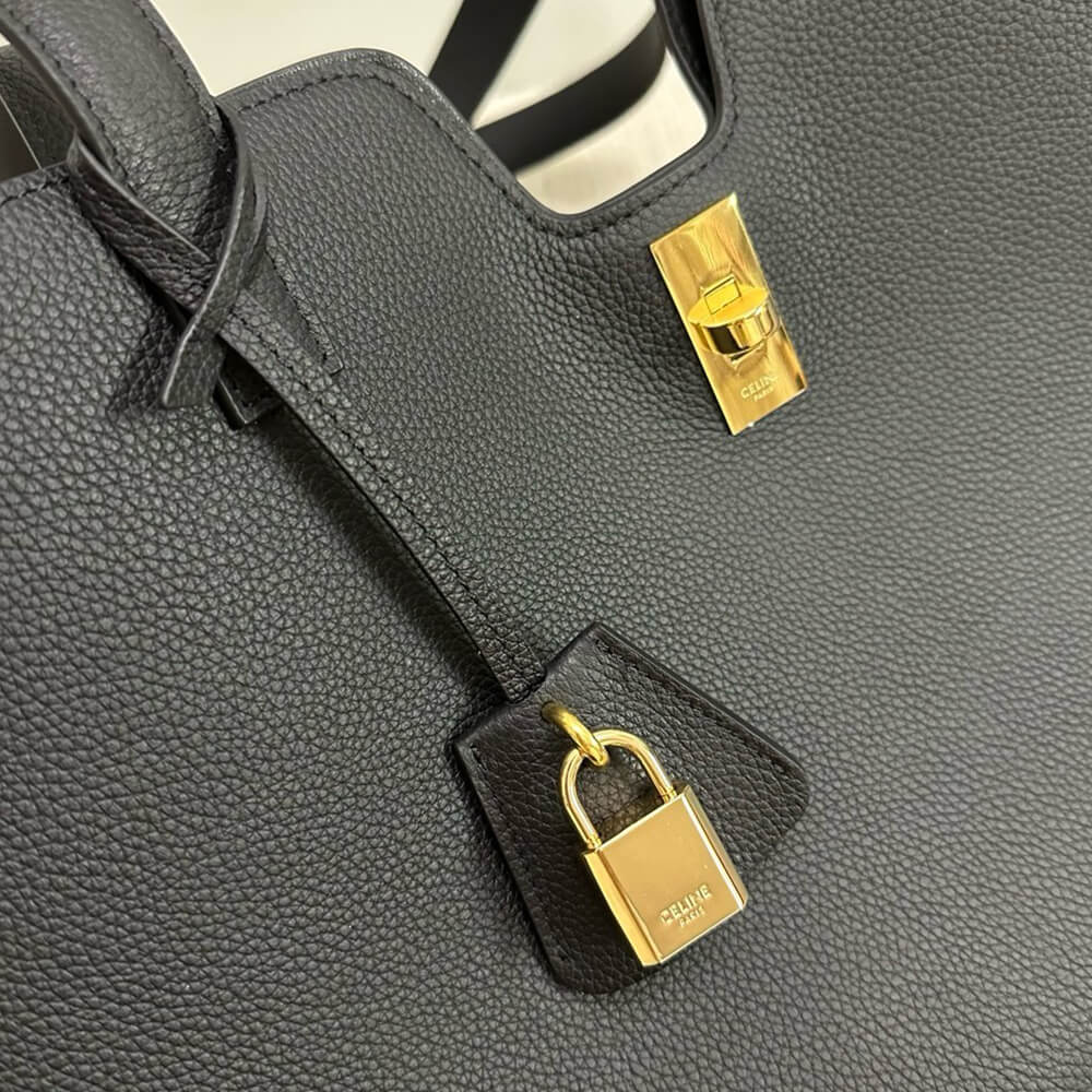 Ce1i*e CABAS 16 IN S*pPLE GRAINED CALFSKIN