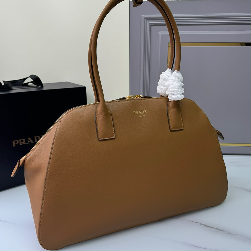 Pra*a Large leather tote bag with zipper closure(high-end grade)