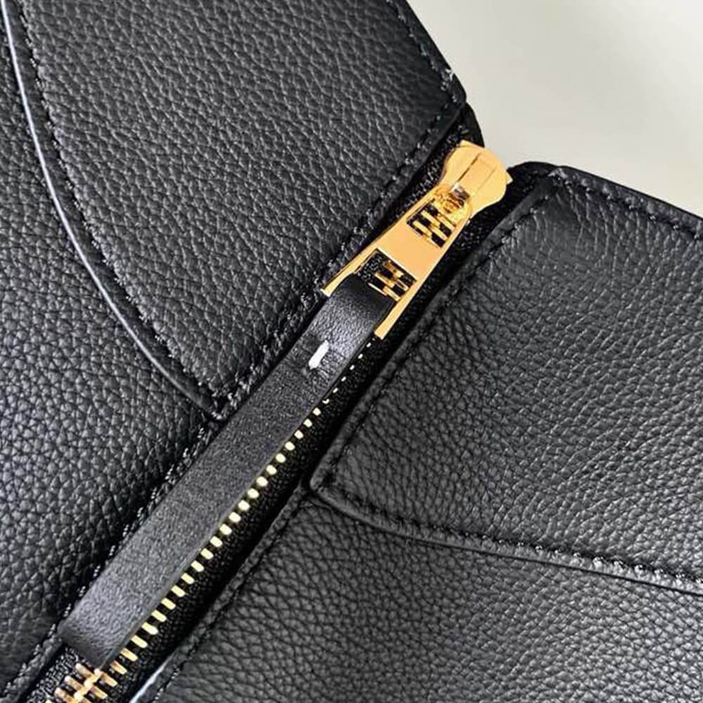 L0ew* Small Hammock bag in soft grained calfskin