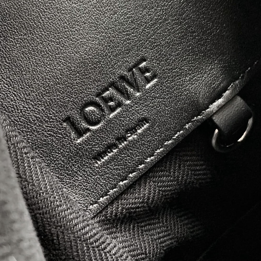 L0ew* Small Hammock bag in classic calfskin