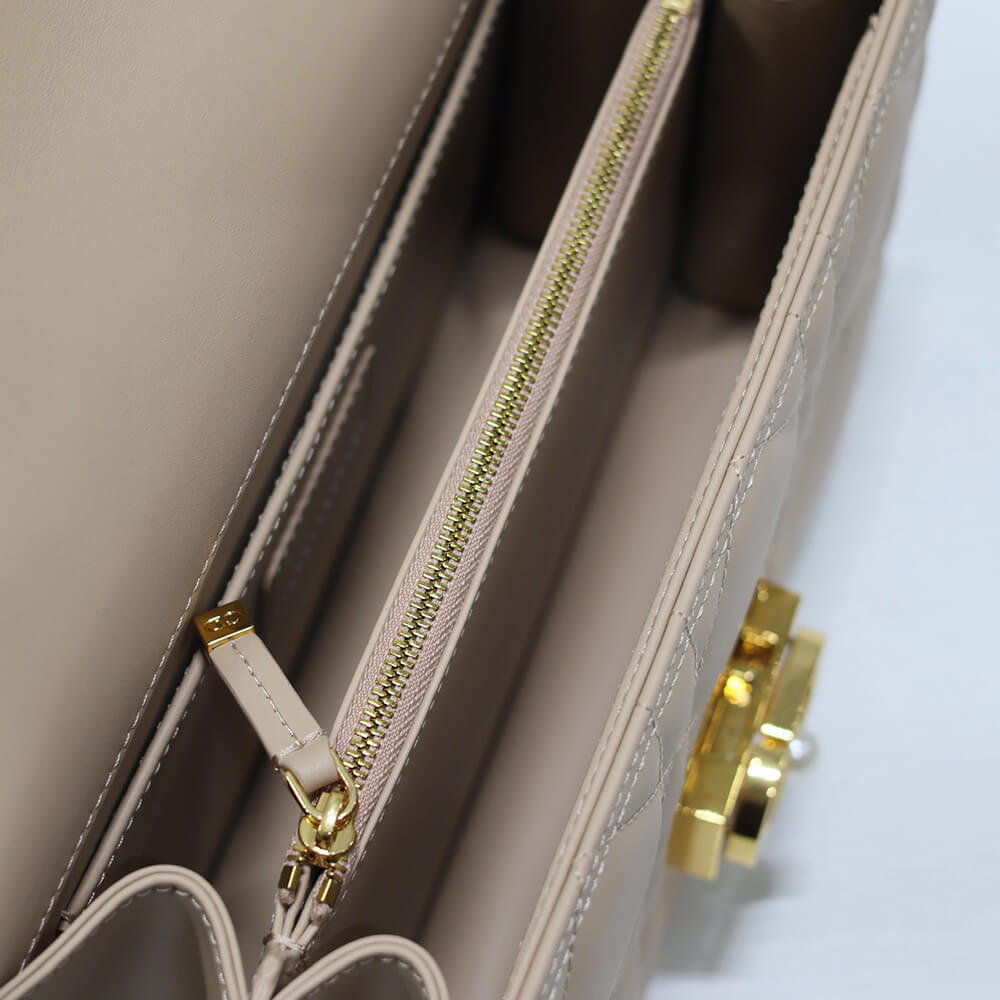 Medium D10r Ange Bag
