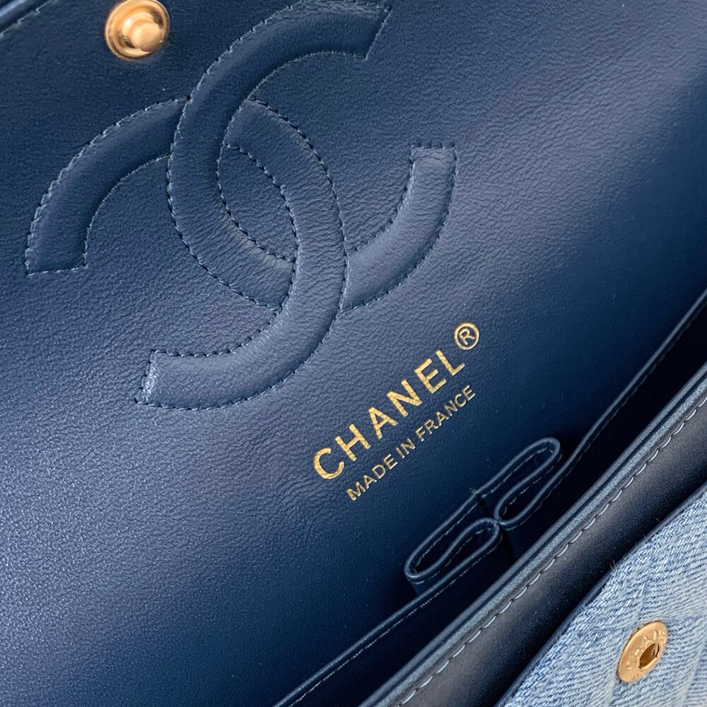 Ch**el CLASSIC 11.12 HANDBAG