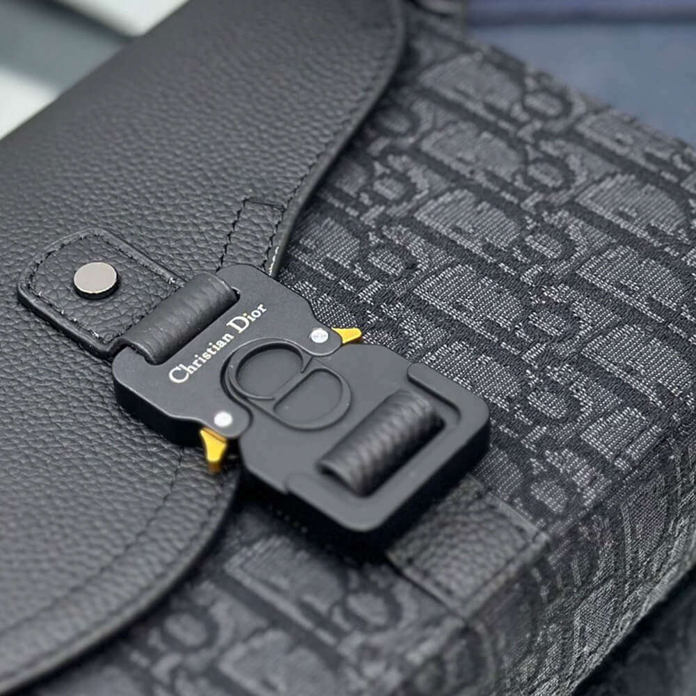 D10r Small Saddle Messenger Bag with Flap(HIGH-END GRADE)