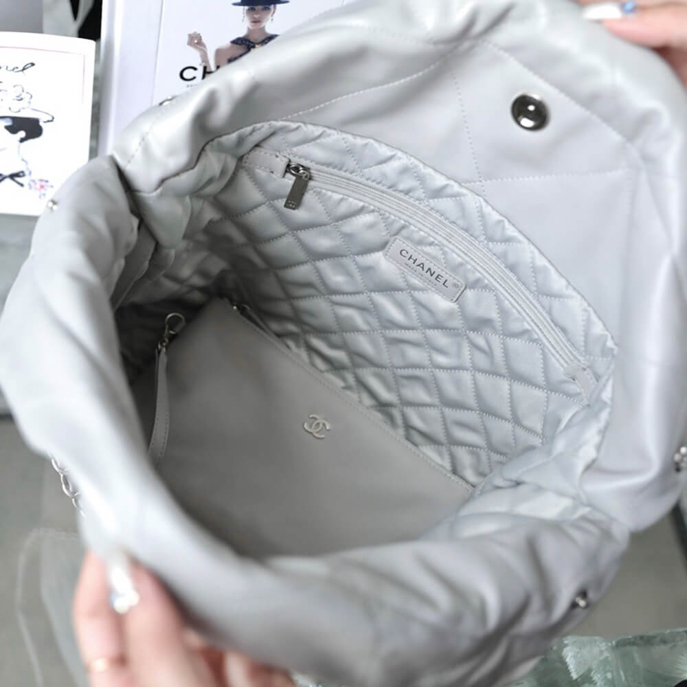 Ch**el 22 HANDBAG(high-end grade)
