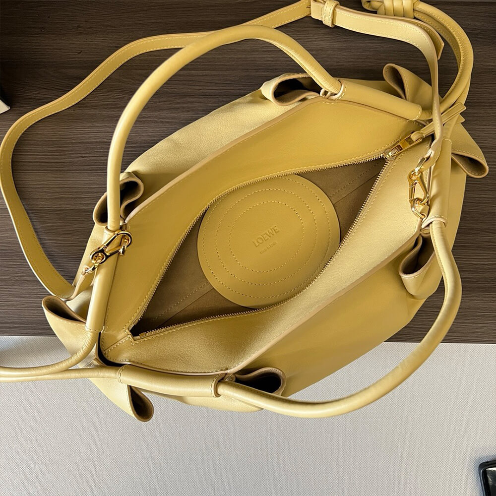 L0ew* Small Paseo bag in shiny nappa calfskin(high-end grade)