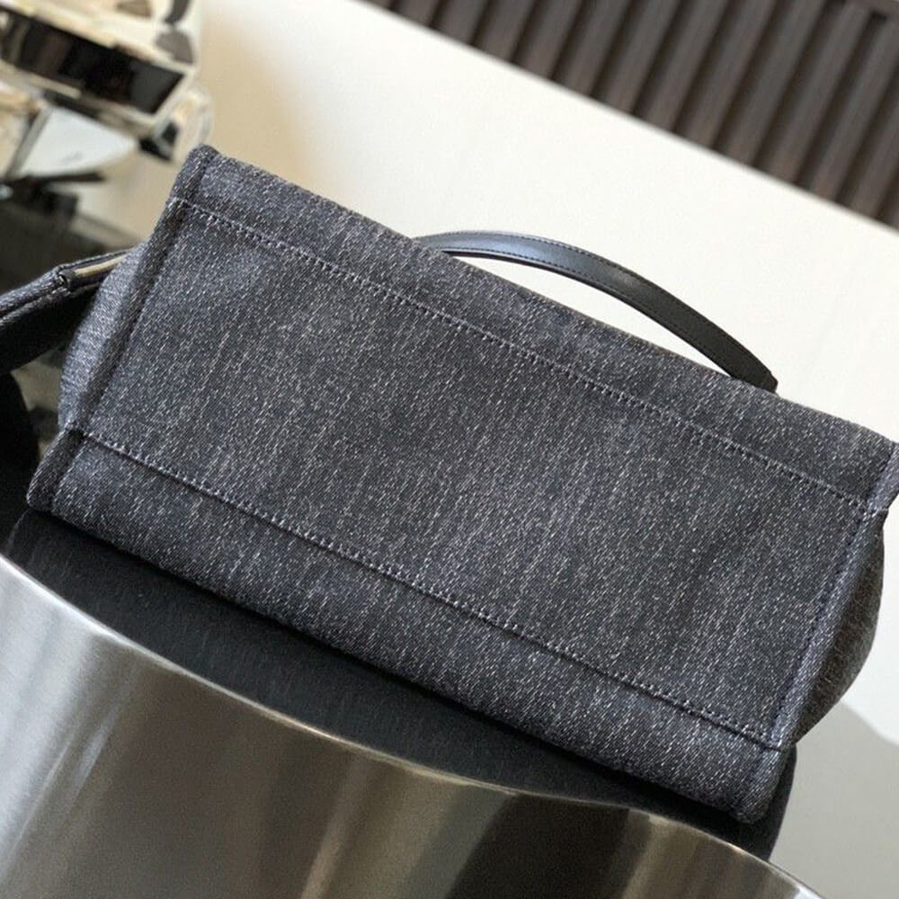 Ch**el LARGE DEAUVILLE TOTE(HIGH-END GRADE)