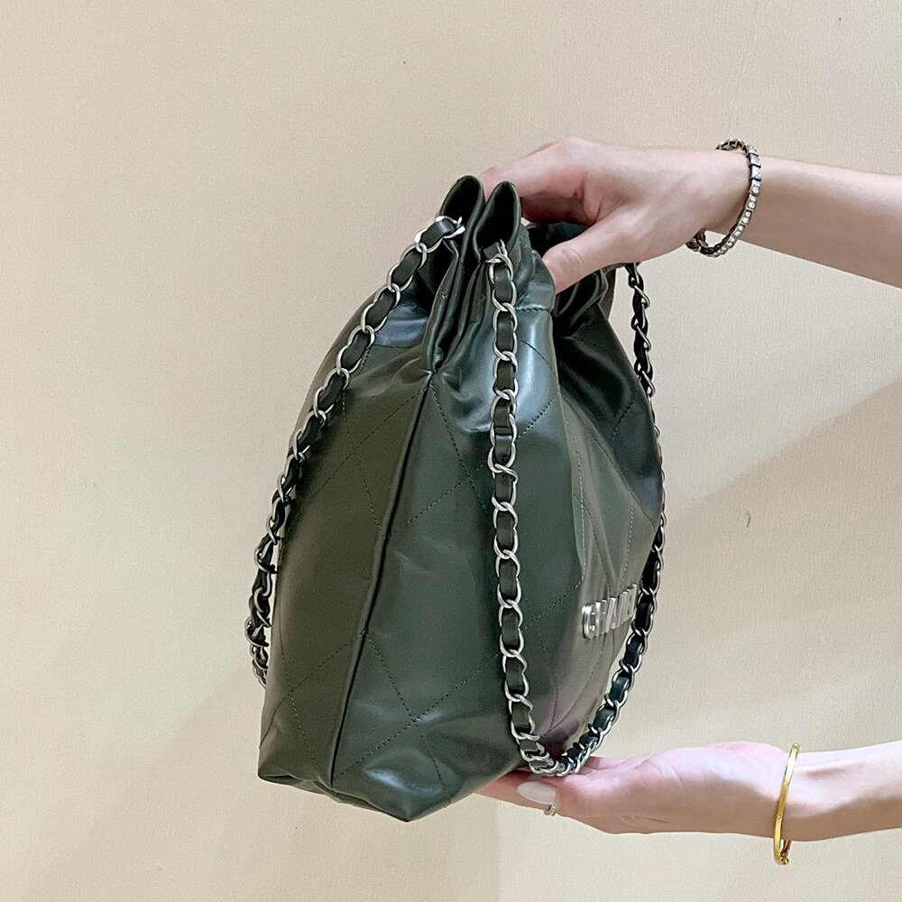 Ch**el 22 HANDBAG(Tax-Free Grade)