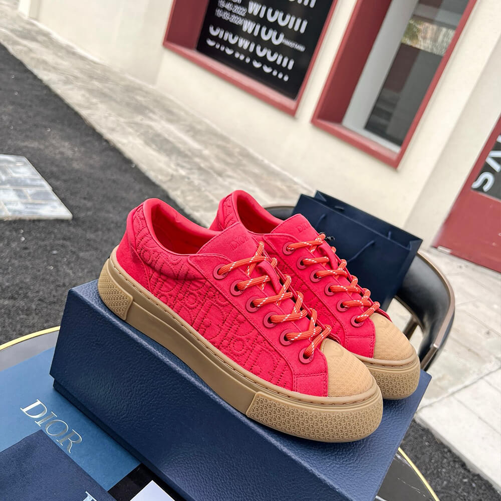 D10r B33 Sneaker