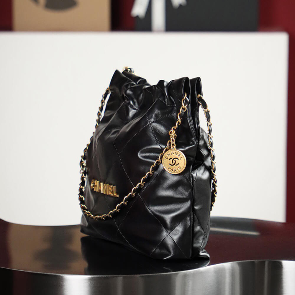 Ch**el 22 SMALL HANDBAG(Tax-Free Grade)