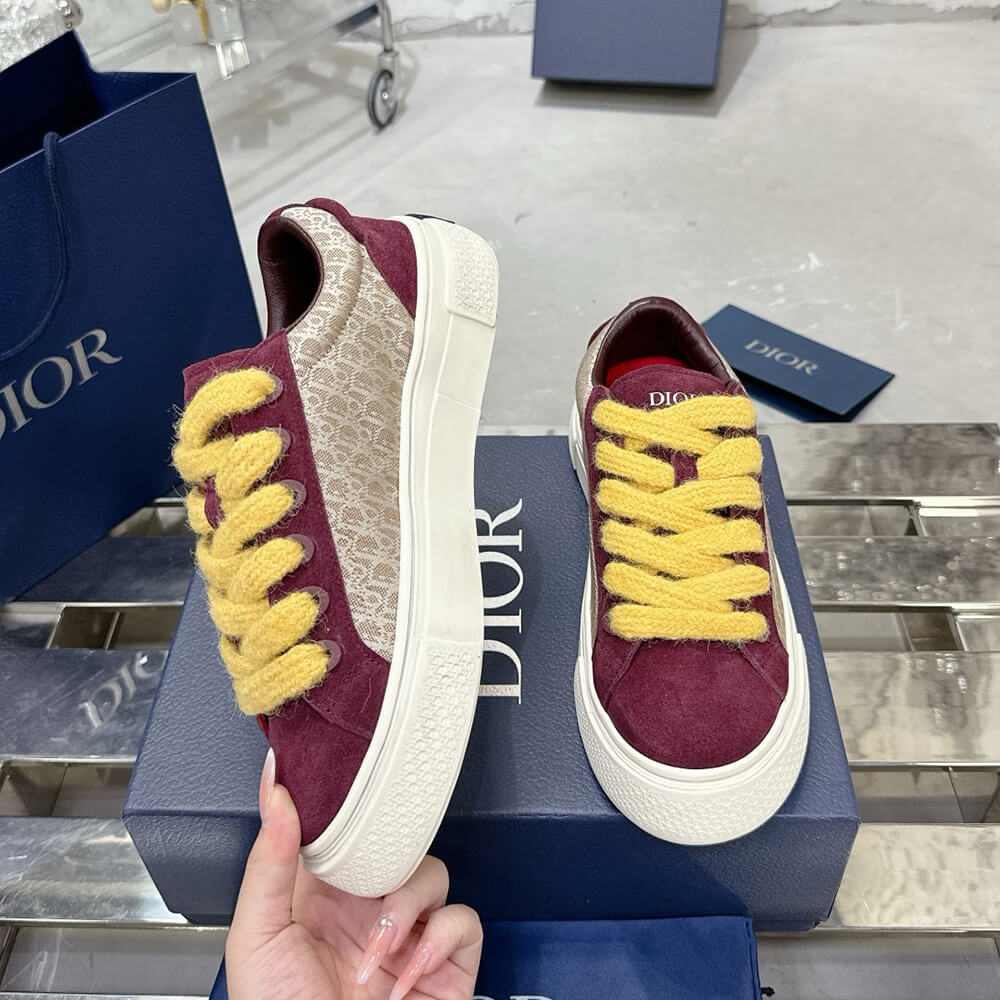 D10r B33 Sneaker