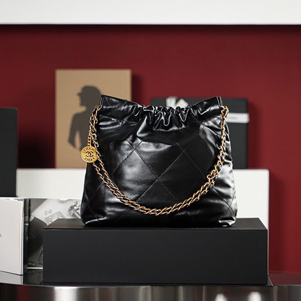 Ch**el 22 SMALL HANDBAG(Tax-Free Grade)
