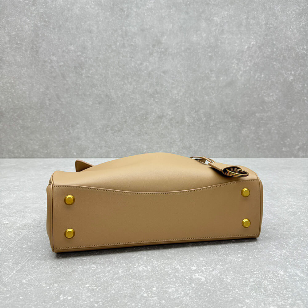 Ba1en*iaga Rodeo Medium Handbag(HIGH-END GRADE)