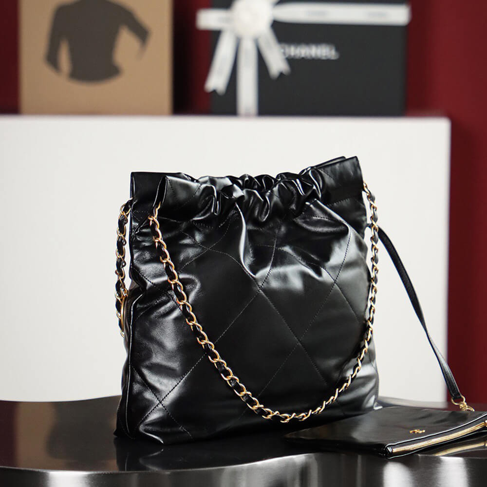 Ch**el 22 SMALL HANDBAG(Tax-Free Grade)