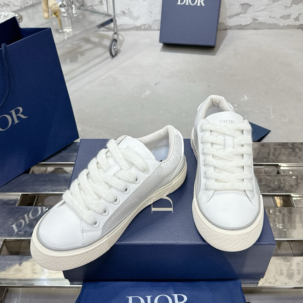 D10r B33 Sneaker