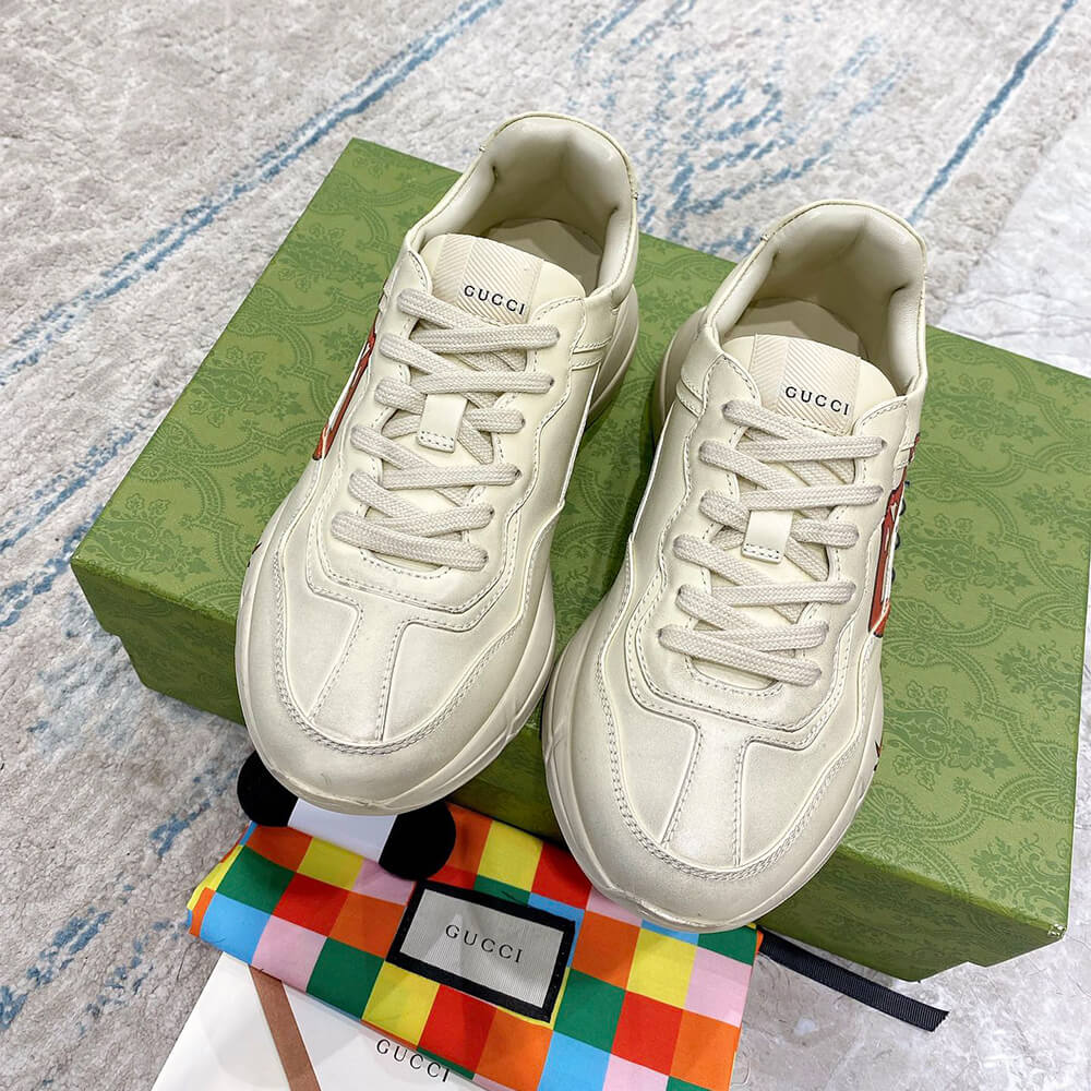 Gvc*1 Rhyton sneaker with mouth print
