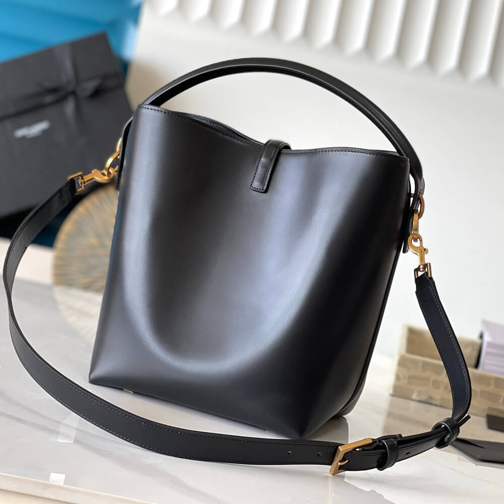 Y51 LE 37 IN SHINY LEATHER(Tax-Free Grade)