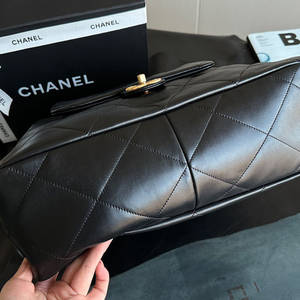 Ch**el Shopping Bag(TAX-FREE GRADE)