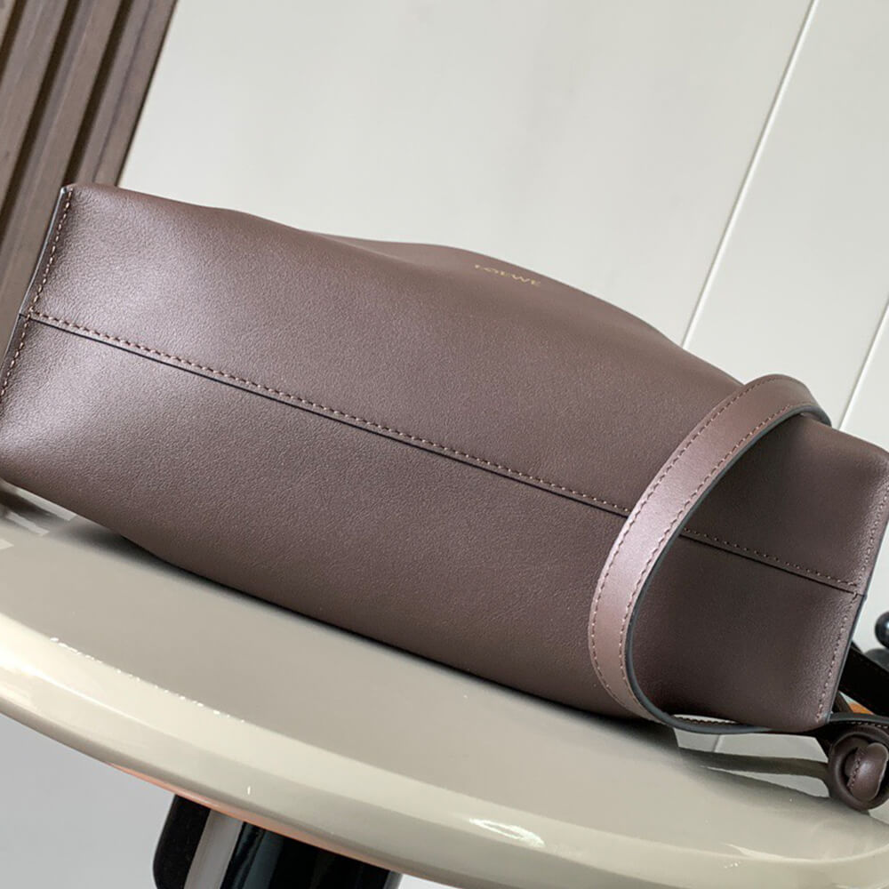 L0ew* Medium Flamenco clutch in nappa calfskin(HIGH-END GRADE)