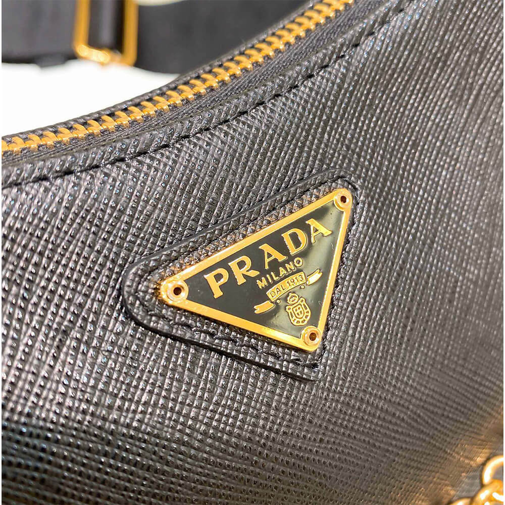 Pra*a Re-Edition 2005 Saffiano leather bag(TAX-FREE GRADE)