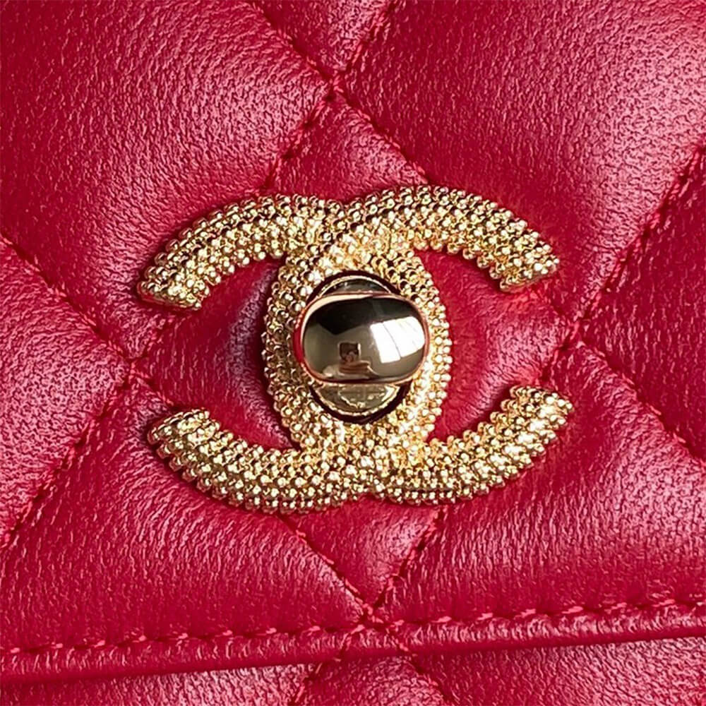 Ch**el Clutch With Chain(HIGH-END GRADE)