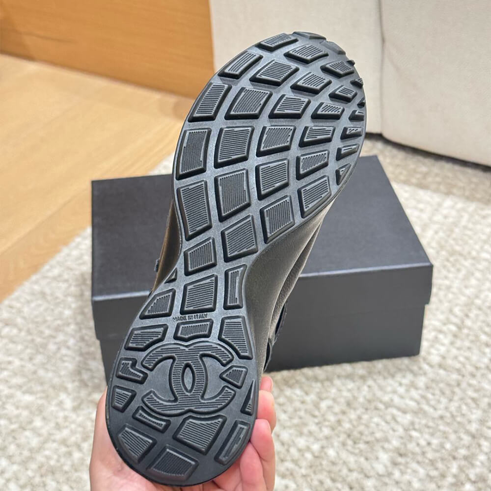 Ch**el Trainers