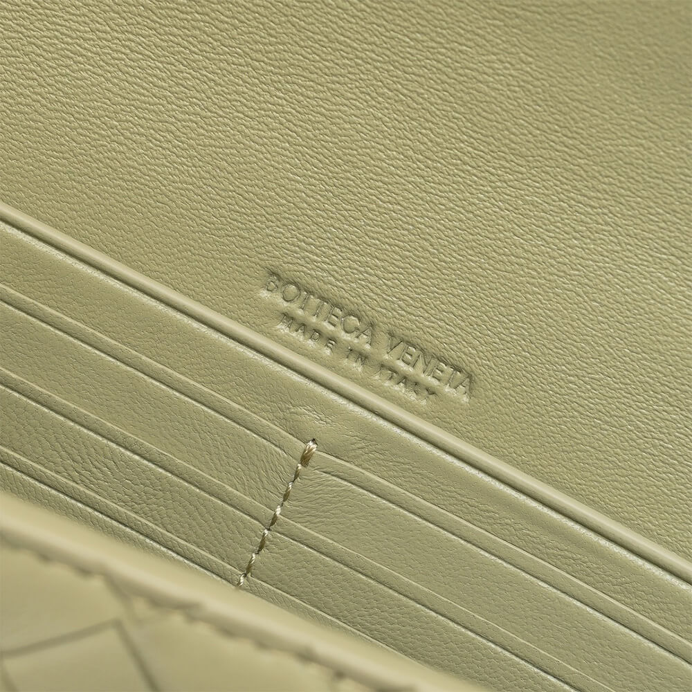 B0tt*ga Ven*ta Andiamo Clutch(HIGH-END GRADE)
