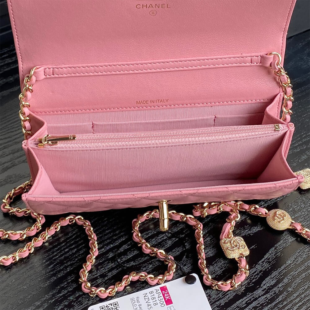 Ch**el Clutch With Chain(HIGH-END GRADE)