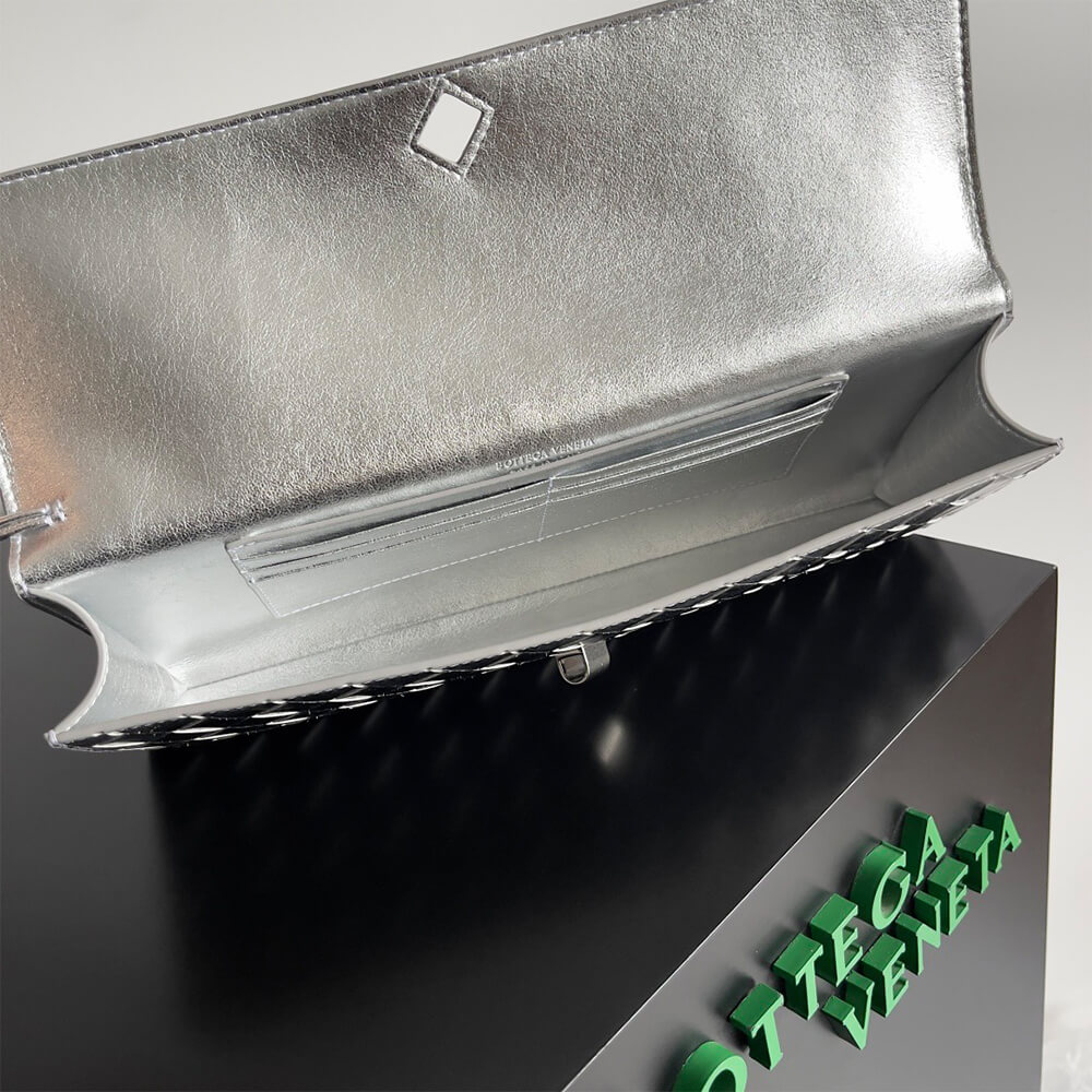 B0tt*ga Ven*ta Andiamo Clutch(HIGH-END GRADE)